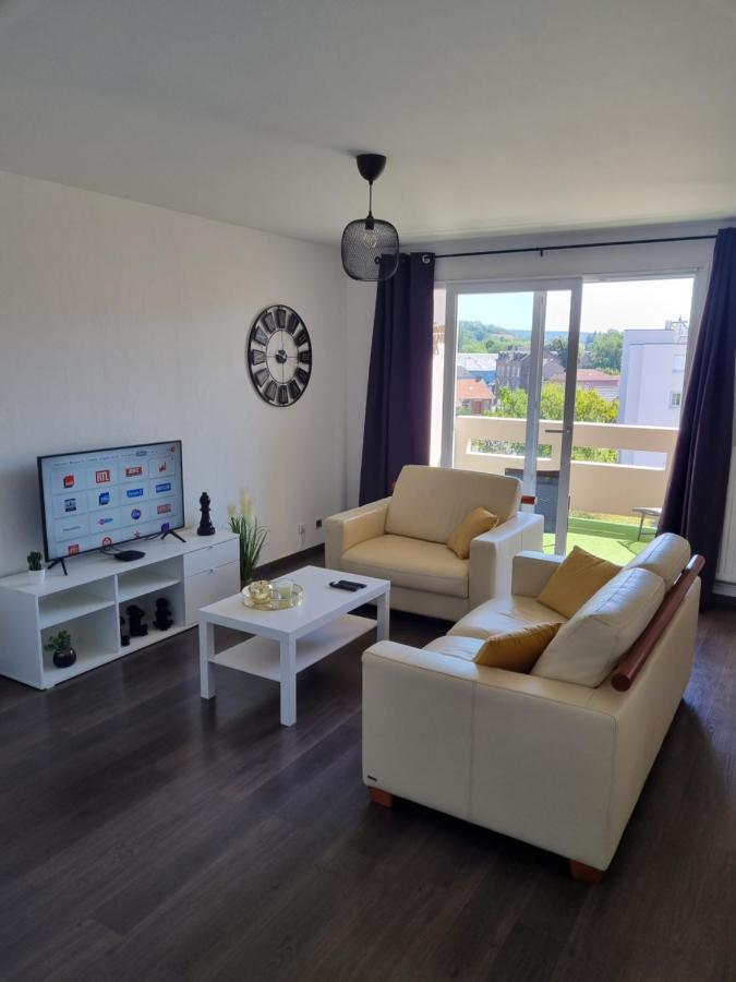 Bel Appartement 2 Chambres ,Residence Privee Givet Exteriér fotografie